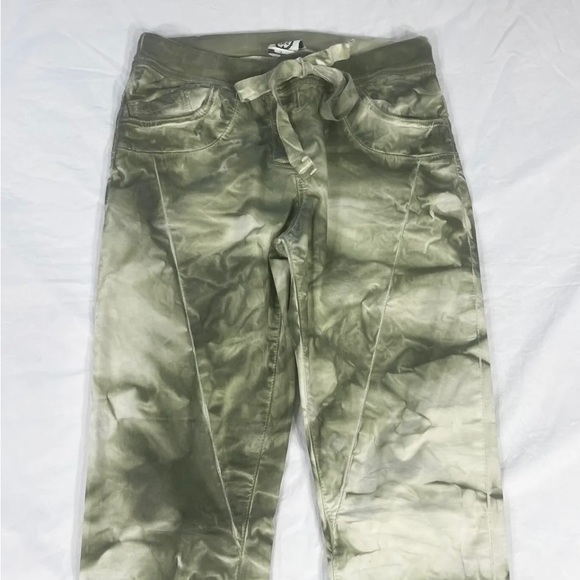 Wendy Trendy Women Green Washed sweatpants..See Measurements. - Picture 2 of 8